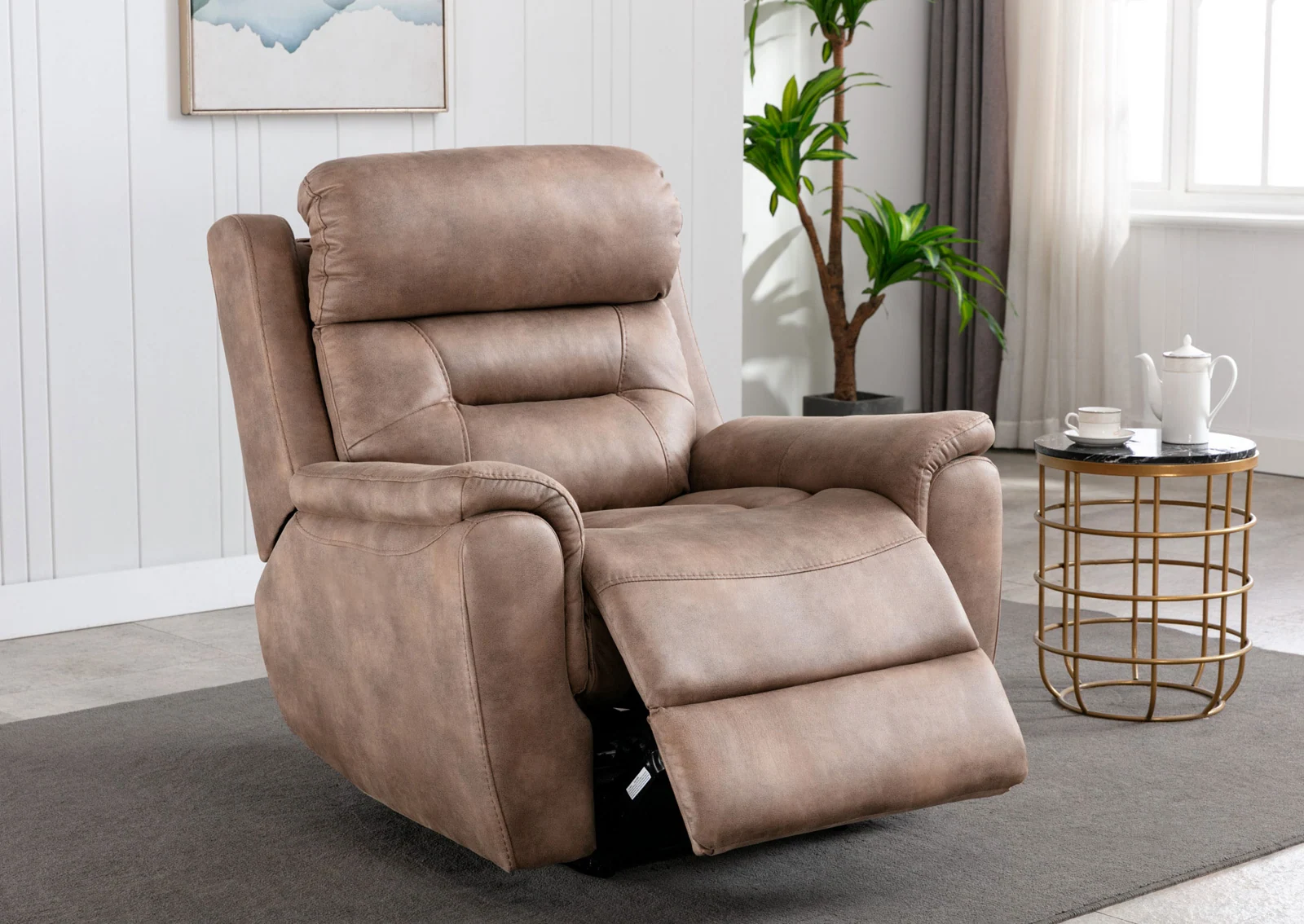 Recliner &mdash; Palamino
